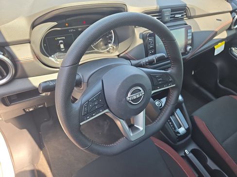 Used 2025 Nissan Versa SR w/ Trunk Package FWD image 10