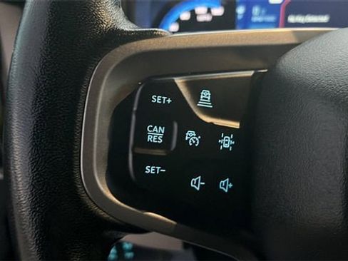 Used 2022 Ford Bronco Wildtrak image 17