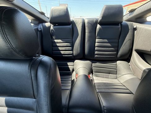 Used 2013 Ford Mustang Coupe RWD image 22