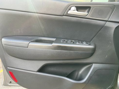 Used 2017 Kia Sportage EX FWD image 8