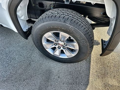 New 2026 GMC Sierra 1500 Pro w/ Pro Value Package image 12