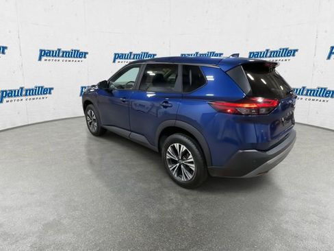 Used 2023 Nissan Rogue SV image 8