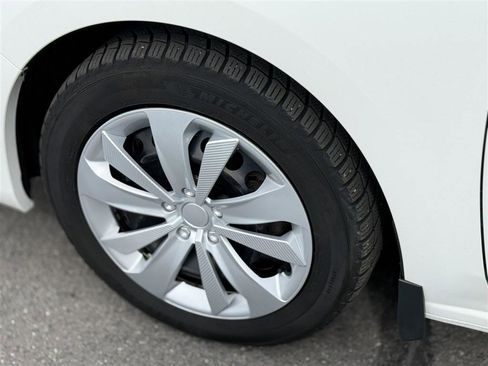 Used 2019 Subaru Impreza 2.0i image 13