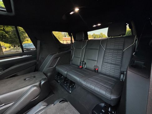Used 2026 Cadillac Escalade Platinum Sport w/ LPO, ONYX Package AWD/4WD image 32