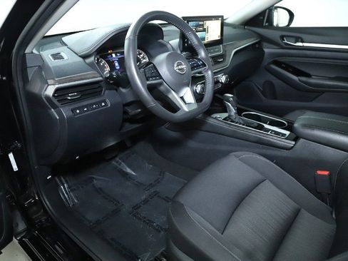 Certified 2023 Nissan Altima 2.5 SV w/ SV Premium Package image 19