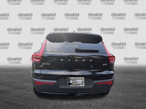 Used 2025 Volvo XC40 B5 Ultra AWD/4WD image 9