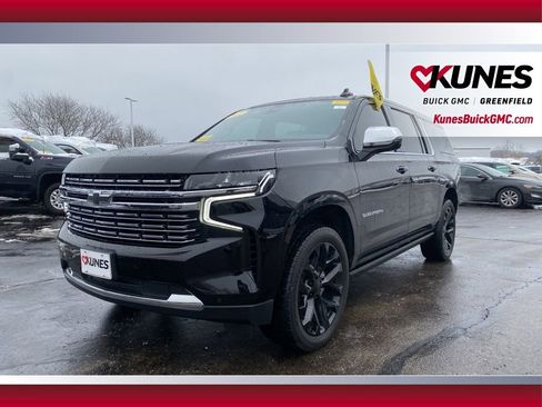 Used 2022 Chevrolet Suburban Premier w/ Premium Package image 12