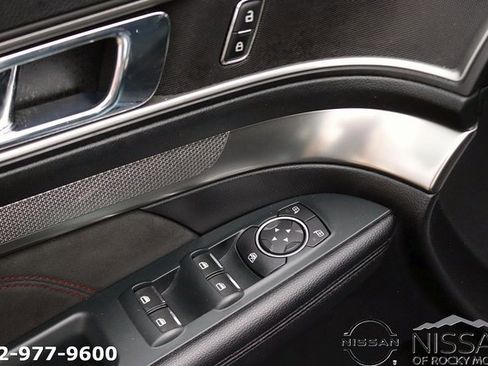 Used 2018 Ford Explorer XLT w/ Equipment Group 202A image 11
