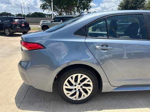 Used 2022 Toyota Corolla LE FWD image 10