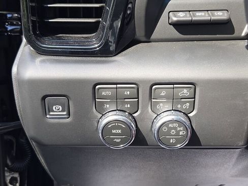 Used 2026 GMC Sierra 1500 AT4 w/ AT4 Premium Package AWD/4WD image 27