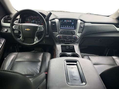 Used 2020 Chevrolet Suburban LT RWD image 10
