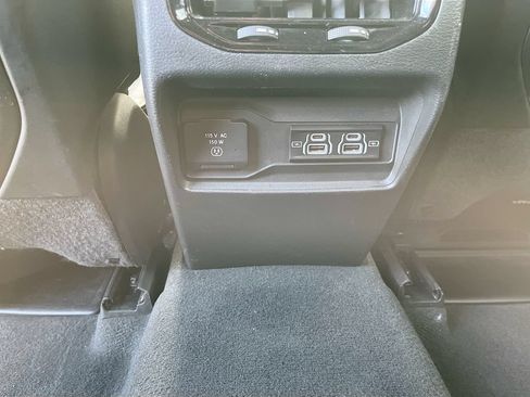 Used 2023 Jeep Grand Cherokee Summit AWD/4WD image 27