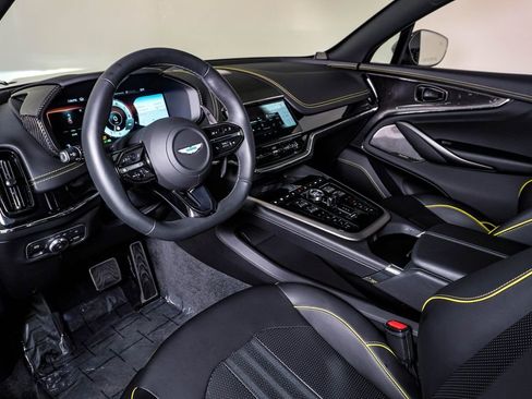 Used 2025 Aston Martin DBX 707 image 24