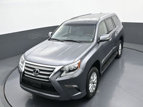 Used 2018 Lexus GX 460 Premium w/ Premium Package AWD/4WD image 30