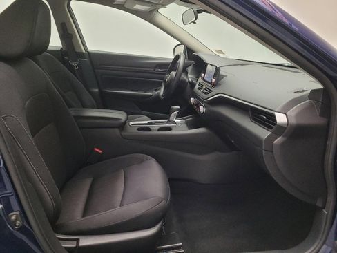 Used 2024 Nissan Altima 2.5 S FWD image 21