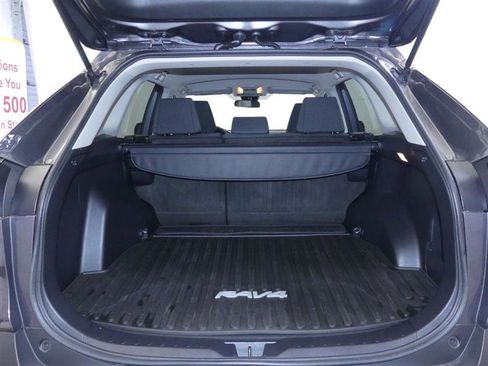 Used 2020 Toyota RAV4 LE image 26