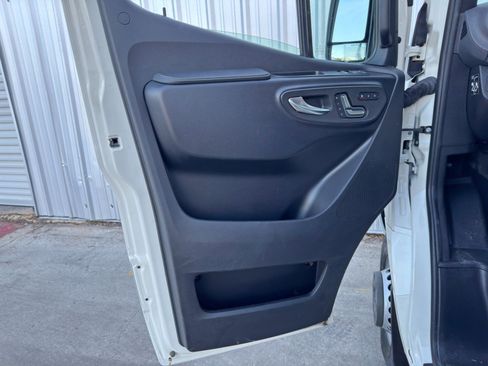 Used 2025 Mercedes-Benz Sprinter 3500 w/ Charging Package, Dashboard image 40