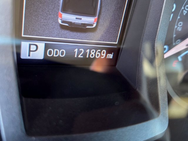 Used 2018 Toyota Tacoma TRD Sport w/ Technology Package RWD image 27