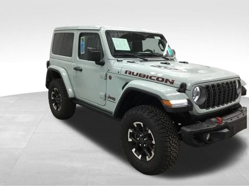 Used 2024 Jeep Wrangler Rubicon image 4