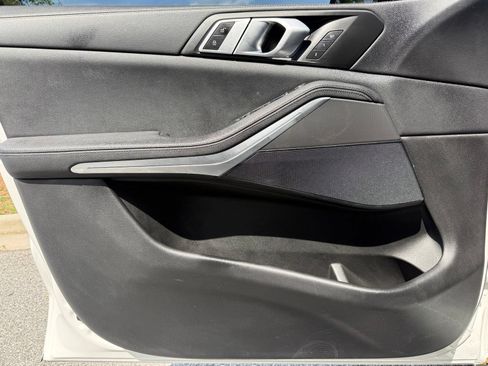Used 2019 BMW X5 xDrive40i w/ Premium Package 2 AWD/4WD image 43