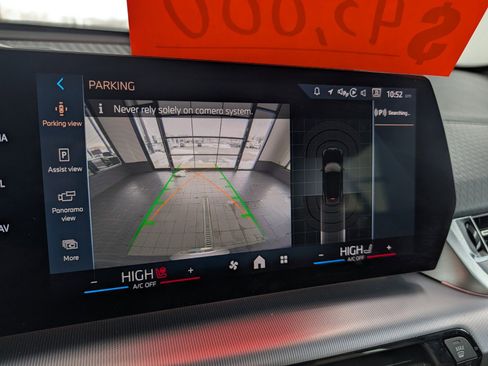 Used 2025 BMW X2 xDrive28i w/ Convenience Package image 21