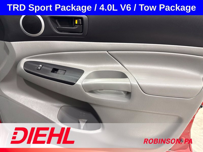 Used 2012 Toyota Tacoma 4x4 Access Cab V6 w/ TRD Sport Pkg image 14