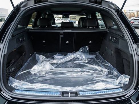 New 2026 Mercedes-Benz GLC 300 4MATIC image 10