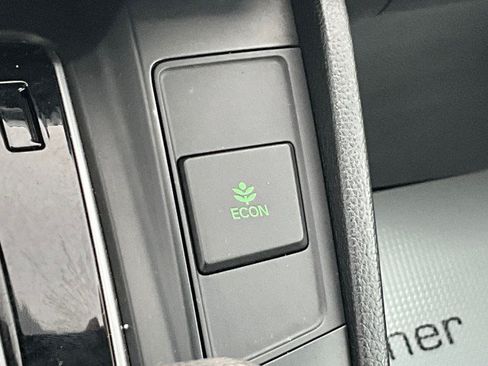 Used 2018 Honda CR-V EX image 25