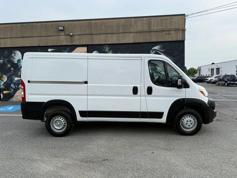 Used 2025 RAM ProMaster 2500 w/ Convenience Group FWD image 20