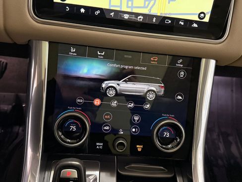 Used 2020 Land Rover Range Rover Sport SE image 34