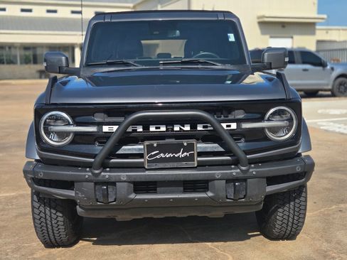 Used 2022 Ford Bronco Outer Banks AWD/4WD image 2