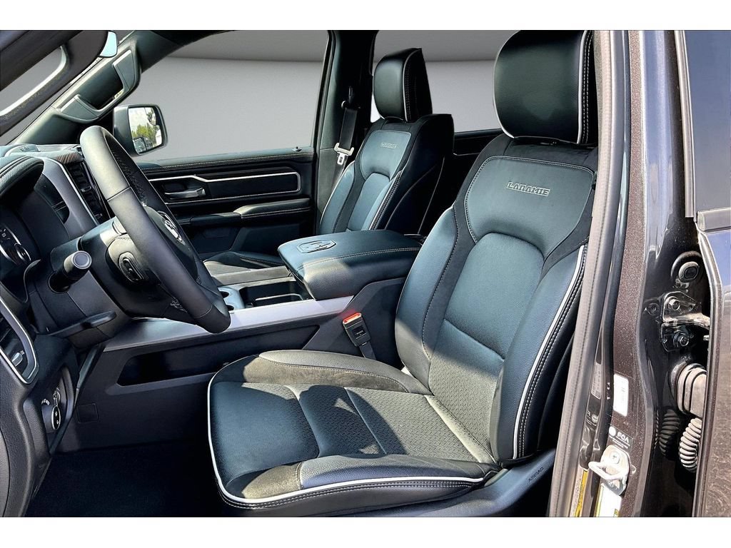 Used 2026 RAM 1500 Laramie AWD/4WD image 30