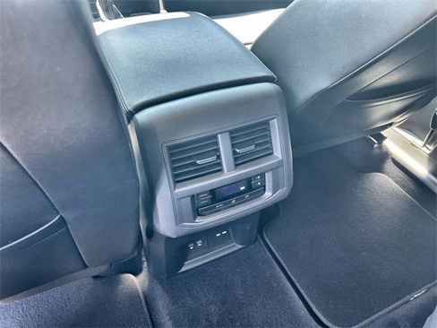 Used 2023 Volkswagen Atlas SE image 20
