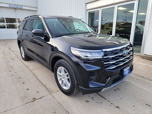 New 2026 Ford Explorer Active image 4