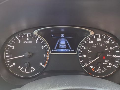 Used 2020 Nissan Pathfinder SL FWD image 20