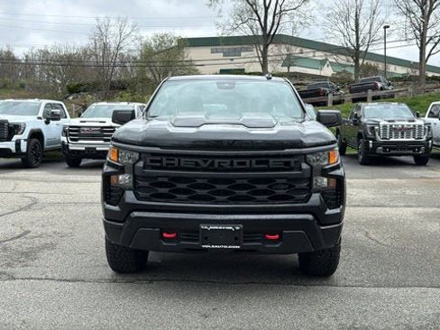 Used 2023 Chevrolet Silverado 1500 Custom Trail Boss w/ LPO, Dark Essentials Package AWD/4WD image 3