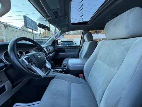 Used 2015 Toyota Sequoia SR5 image 22