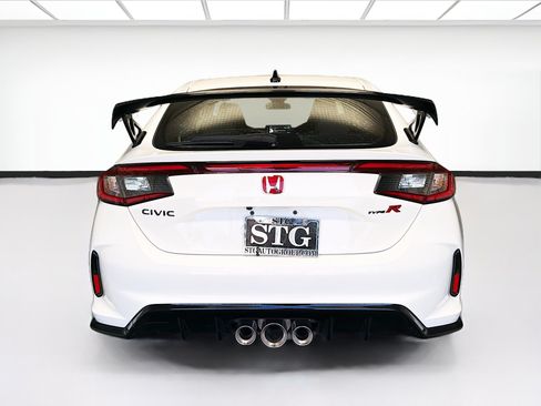 Used 2024 Honda Civic Type R image 5