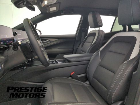 Used 2024 Chevrolet Blazer EV LT AWD/4WD image 14