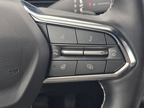 Used 2025 Chevrolet Traverse LT w/ LPO, Floor Liner Package FWD image 38