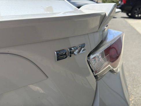 Used 2015 Subaru BRZ Limited w/ Popular Package #1B RWD image 8