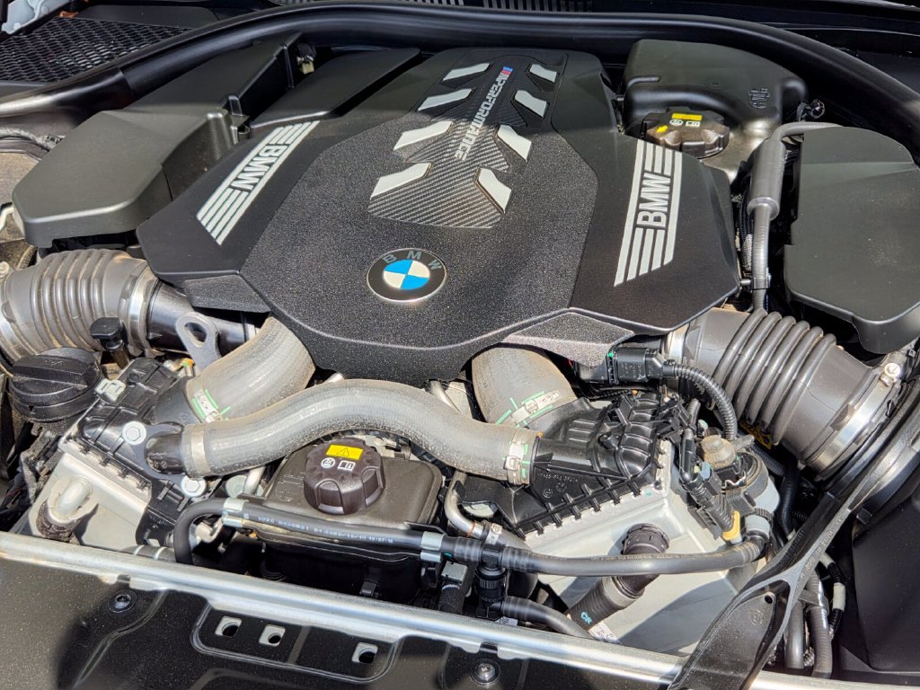 Used 2021 BMW M850i xDrive Convertible w/ Driving Assistance Package AWD/4WD image 10