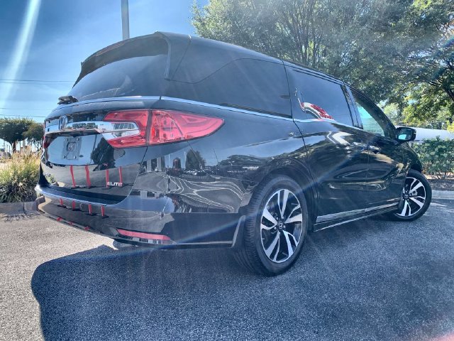 Used 2018 Honda Odyssey Elite image 8