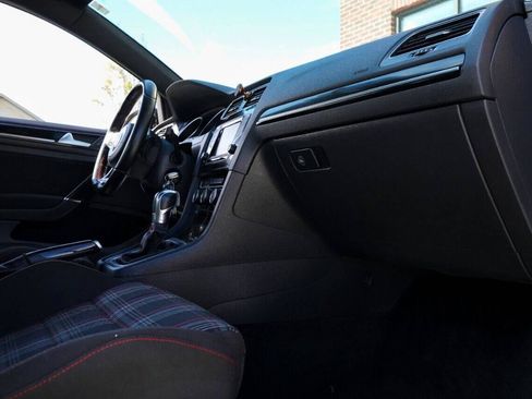 Used 2015 Volkswagen GTI S FWD image 20