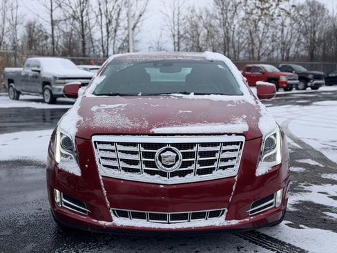 Used 2013 Cadillac XTS Luxury w/ Driver Awareness Package image 2