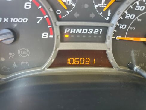 Used 2005 GMC Canyon SLE image 17