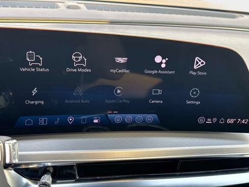 New 2026 Cadillac Lyriq Sport AWD/4WD image 21