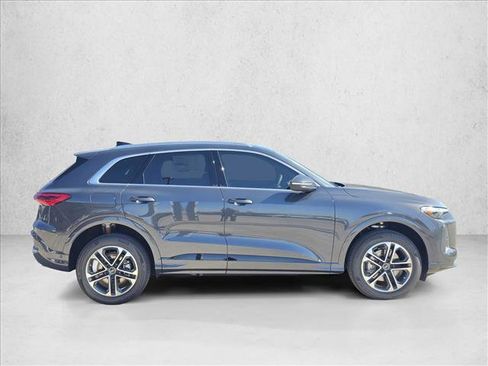 New 2025 Audi Q5 Premium image 4