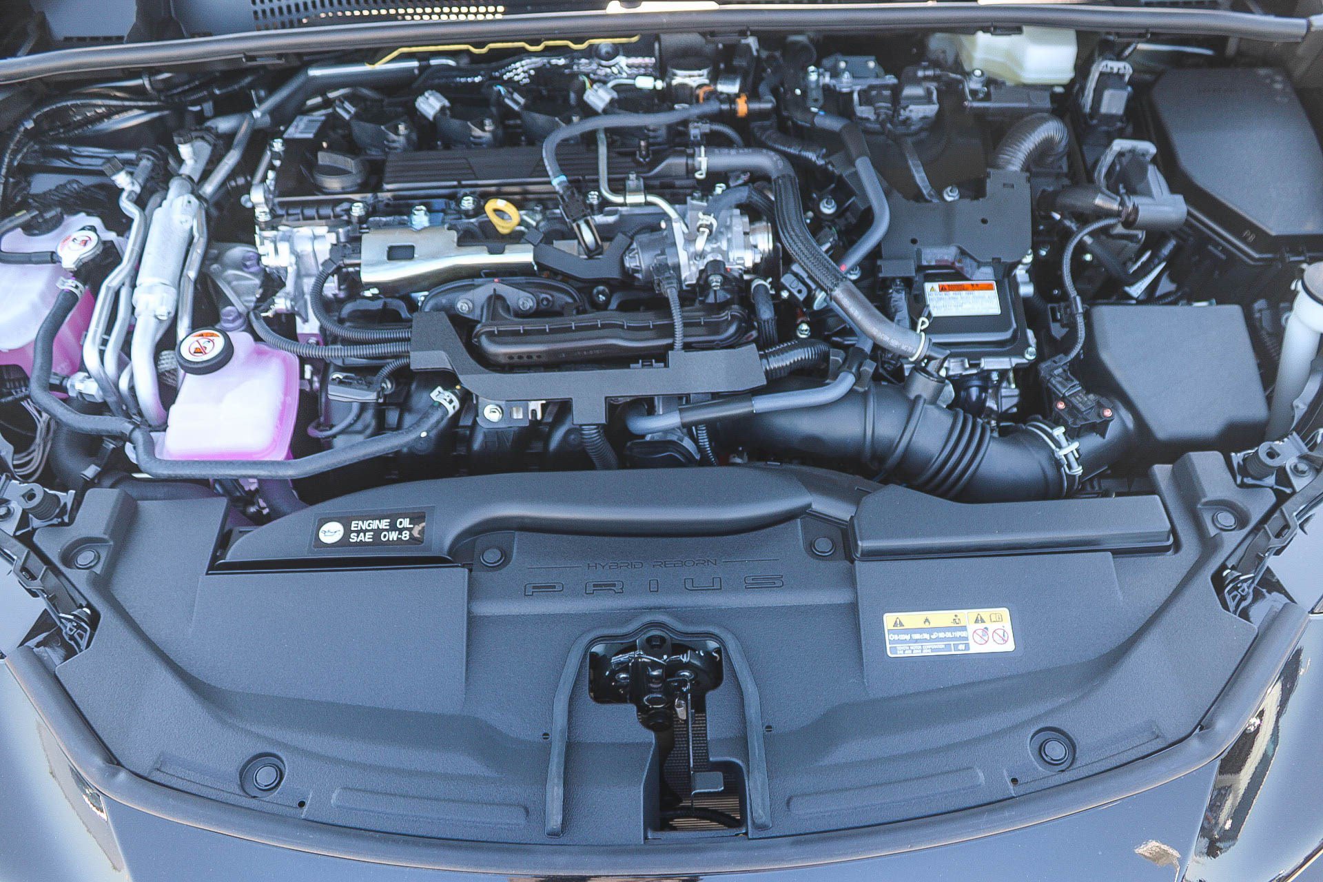 New 2027 Toyota Prius Plug-In Hybrid FWD image 14