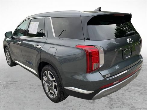 Used 2024 Hyundai Palisade Limited AWD/4WD image 5